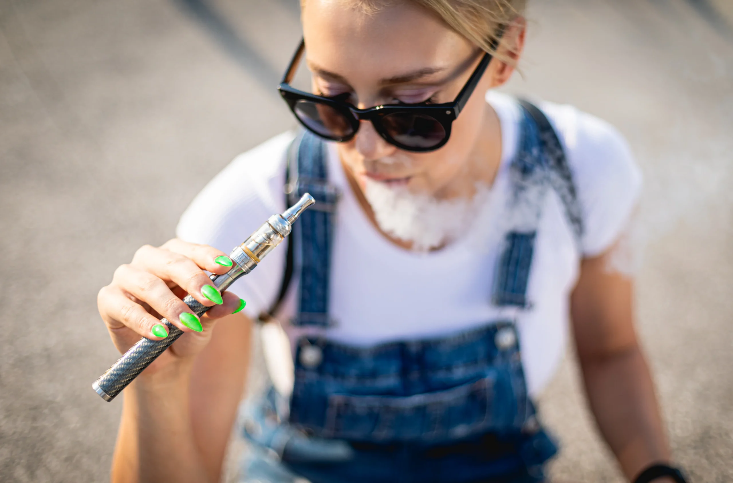 do e cigarettes cause cancer